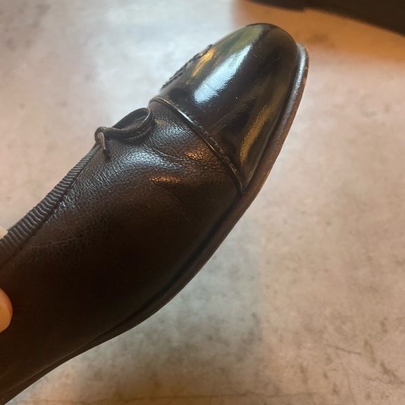 Chanel Ballet Flats Black Leather w/ Patent Toe Size 39 / US 8.5 - Picture 5 of 9